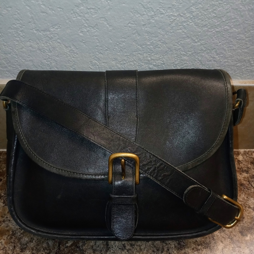 Vintage Coach Chelsea Black Leather Crossbody